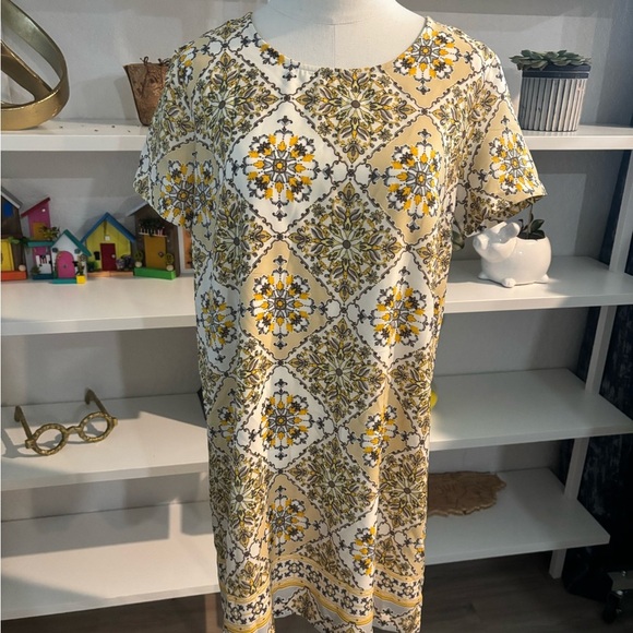Rojo‎ no Yellow and White Patterned Dress - Picture 1 of 6